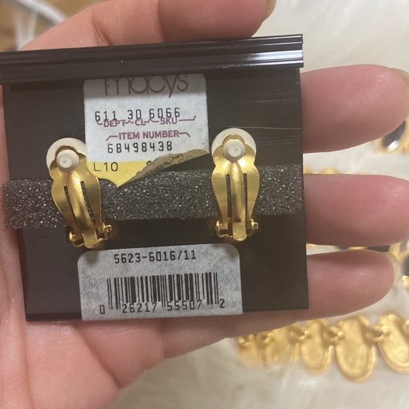 NWT Vintage Anne Klein brushed gold necklace, bracelet, earrings set of three! - Picture 10 of 16